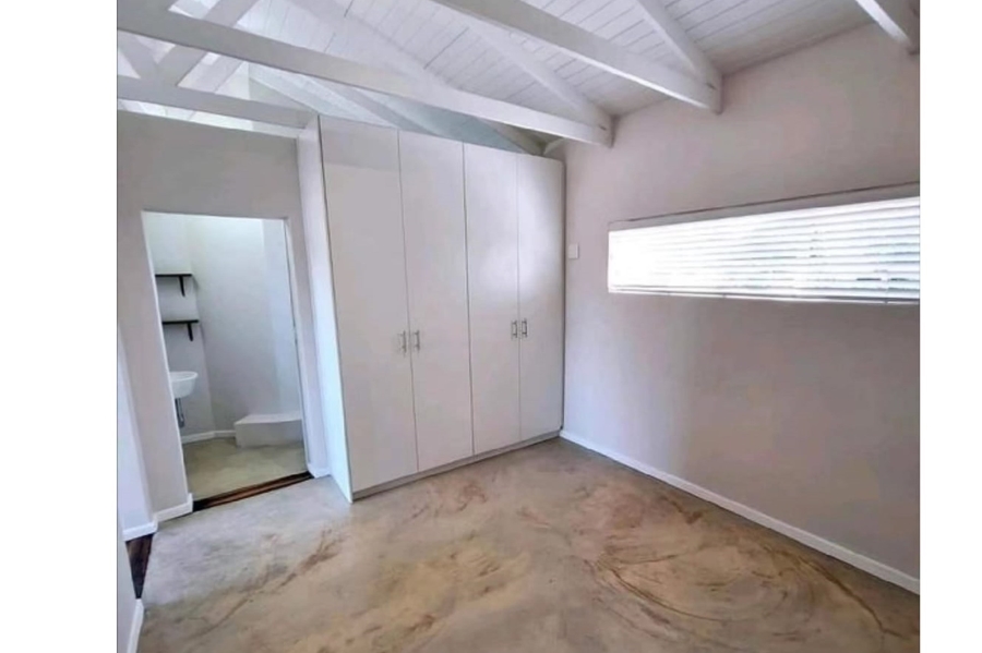 To Let 1 Bedroom Property for Rent in Edgemead Western Cape